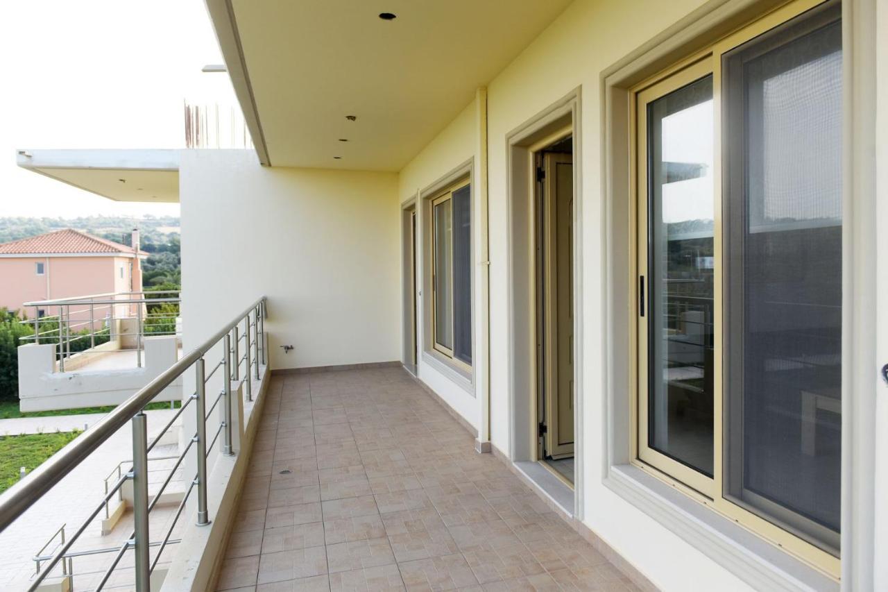 Stelia Luxury Apartments Kalavárda Exterior foto